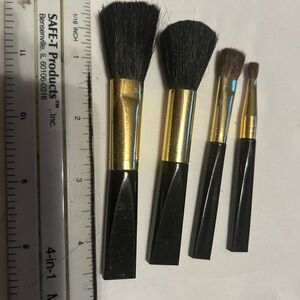 Cosmetic Makeup Brush Set of 4 Assorted Size Black Handles W/gold New See Size